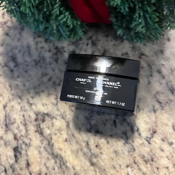 Chanel Le Lift Crème Riche NEW 1.7 oz $50 - Picture 4 of 4